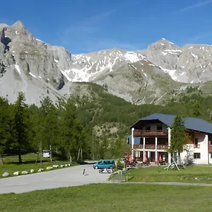Auberge Des Aiguilles Entraunes